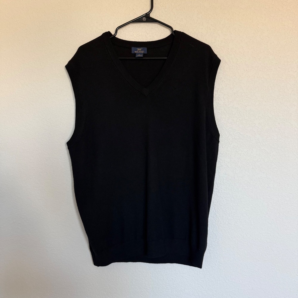 Brooks Brothers Mens Black 100% Wool V-Neck Sweater Vest Formal Career Preppy